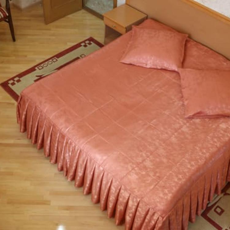 Спальня в 2 местном 2 комнатном Люксе № 203, 303 санатория Сеченова в Ессентуках