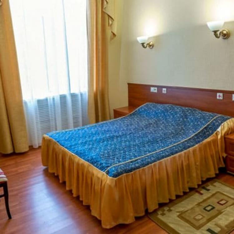 Спальня в 2 местном 2 комнатном Полулюксе санатория Сеченова в Ессентуках